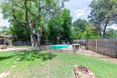 109 Circle Of Holly, Abilene, TX 79605 - Photo 34