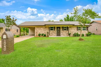 1240 NE 17th Street, Paris, TX 75460 - Photo 1