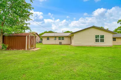 1240 NE 17th Street, Paris, TX 75460 - Photo 20