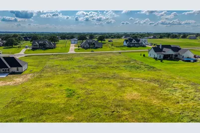 2013 Swallowtail Ct, Poolville, TX 76487 - Photo 8