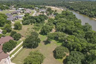 9314 Bellechase Road, Granbury, TX 76049 - Photo 14