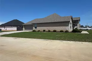 1303 Oleander Dr, Tolar, TX 76476 - Photo 16
