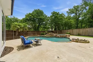 3636 Chateaux Ln, Hurst, TX 76054 - Photo 32