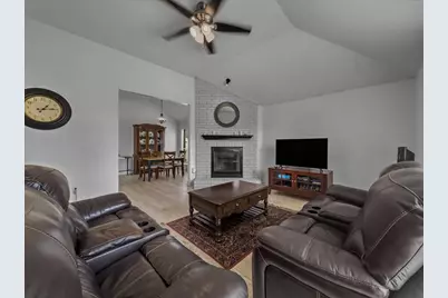 1315 Silver Maple Drive, Carrollton, TX 75007 - Photo 4