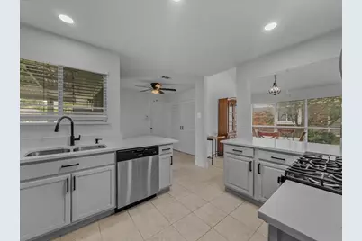 1315 Silver Maple Drive, Carrollton, TX 75007 - Photo 8