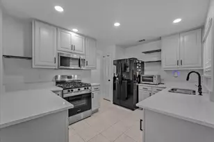 1315 Silver Maple Dr, Carrollton, TX 75007 - Photo 10