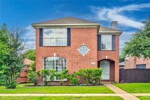559 Raintree Cir, Coppell, TX 75019 - Photo 2