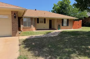 7933 Hearne Dr, Abilene, TX 79606 - Photo 2