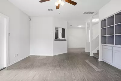 2142 Falcon Ridge Drive, Carrollton, TX 75010 - Photo 10