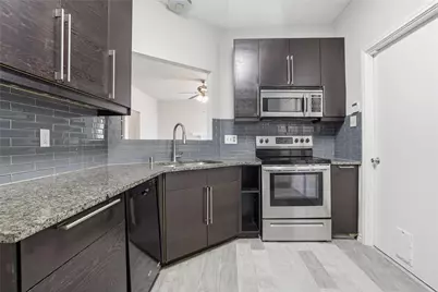 2142 Falcon Ridge Drive, Carrollton, TX 75010 - Photo 2