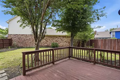 2142 Falcon Ridge Drive, Carrollton, TX 75010 - Photo 28