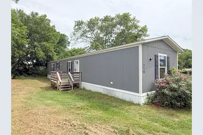 716 Quail Run Court, Seven Points, TX 75143 - Photo 1