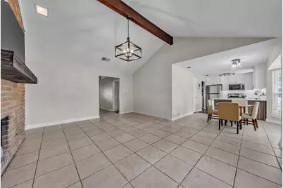 6801 Penhurst Drive, Fort Worth, TX 76133 - Photo 4