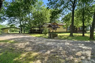 4386 Co Rd 2200, Greenville, TX 75402 - Photo 2