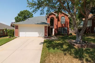 747 Cedar Leaf Circle, Lake Dallas, TX 75065 - Photo 1