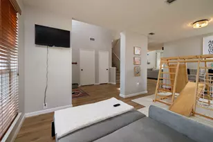 747 Cedar Leaf Cir, Lake Dallas, TX 75065 - Photo 6