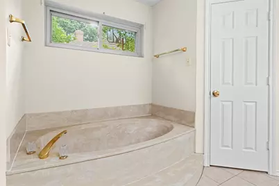 4930 High Creek Drive, Arlington, TX 76017 - Photo 16