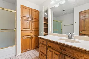 4930 High Creek Dr, Arlington, TX 76017 - Photo 18