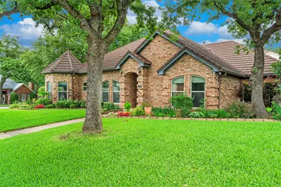 4930 High Creek Drive, Arlington, TX 76017 - Photo 2