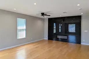 2871 E Overton Rd, Dallas, TX 75216 - Photo 4