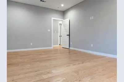 2871 E Overton Road, Dallas, TX 75216 - Photo 14