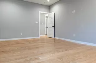 2871 E Overton Rd, Dallas, TX 75216 - Photo 14