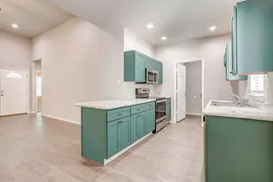 411 W Gould St, Hillsboro, TX 76645 - Photo 14