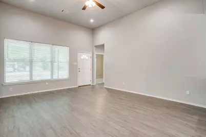 411 W Gould Street, Hillsboro, TX 76645 - Photo 6
