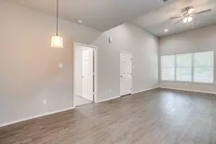 411 W Gould St, Hillsboro, TX 76645 - Photo 10