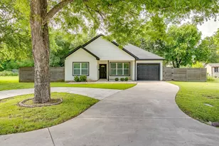411 W Gould St, Hillsboro, TX 76645 - Photo 2