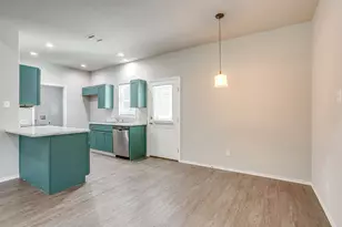 411 W Gould St, Hillsboro, TX 76645 - Photo 8