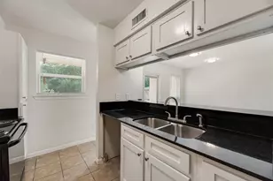 514 Valley Park Dr, Garland, TX 75043 - Photo 10