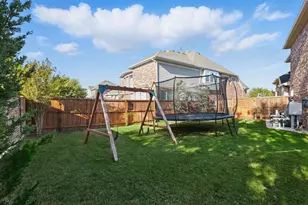 8396 Fullerton St, Lantana, TX 76226 - Photo 6