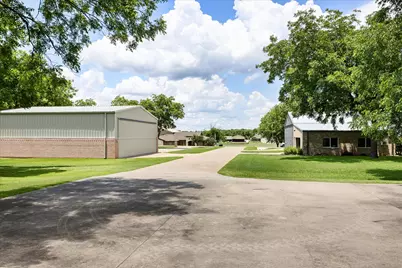 5501 Flagstick Drive, Granbury, TX 76049 - Photo 36
