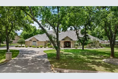 5501 Flagstick Drive, Granbury, TX 76049 - Photo 2