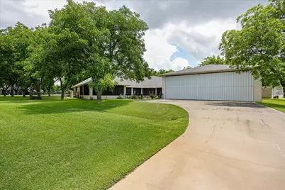 5501 Flagstick Drive, Granbury, TX 76049 - Photo 6
