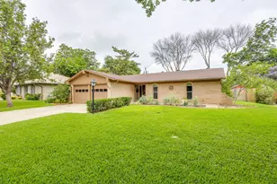 7517 Overhill Rd, Fort Worth, TX 76116 - Photo 2