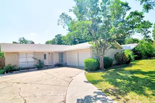 1412 West Shore Dr, Richardson, TX 75080 - Photo 1