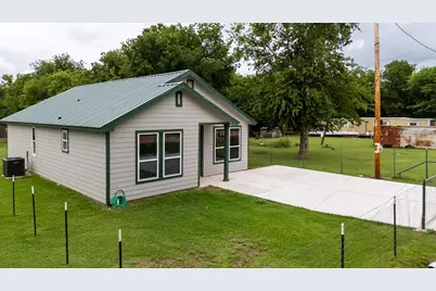 328 E Norway Street, Walnut Springs, TX 76690 - Photo 28