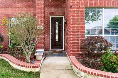 4924 Marsh Harrier Avenue, Grand Prairie, TX 75052 - Photo 4