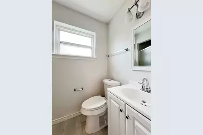 2121 Spanish Trail, Irving, TX 75060 - Photo 16