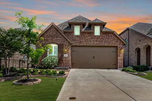 1826 Eagle Landing, Van Alstyne, TX 75495 - Photo 2