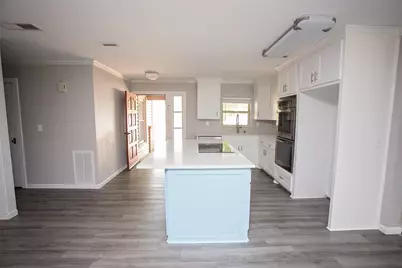 417 Summitt Avenue, Graham, TX 76450 - Photo 6