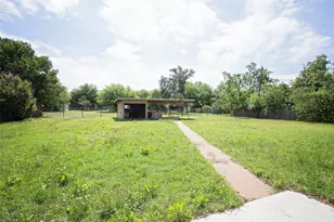 417 Summitt Ave, Graham, TX 76450 - Photo 30