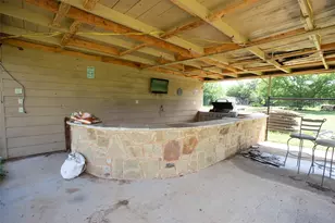 417 Summitt Ave, Graham, TX 76450 - Photo 32