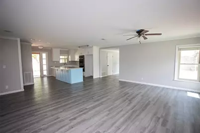 417 Summitt Avenue, Graham, TX 76450 - Photo 10