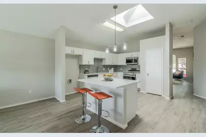 1937 Fox Meadow Trail, Grand Prairie, TX 75052 - Photo 6