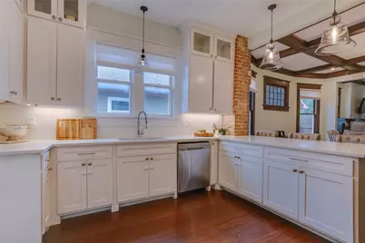 911 Woodlawn Avenue, Dallas, TX 75208 - Photo 16