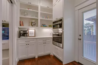 911 Woodlawn Avenue, Dallas, TX 75208 - Photo 18