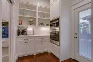 911 Woodlawn Ave, Dallas, TX 75208 - Photo 18